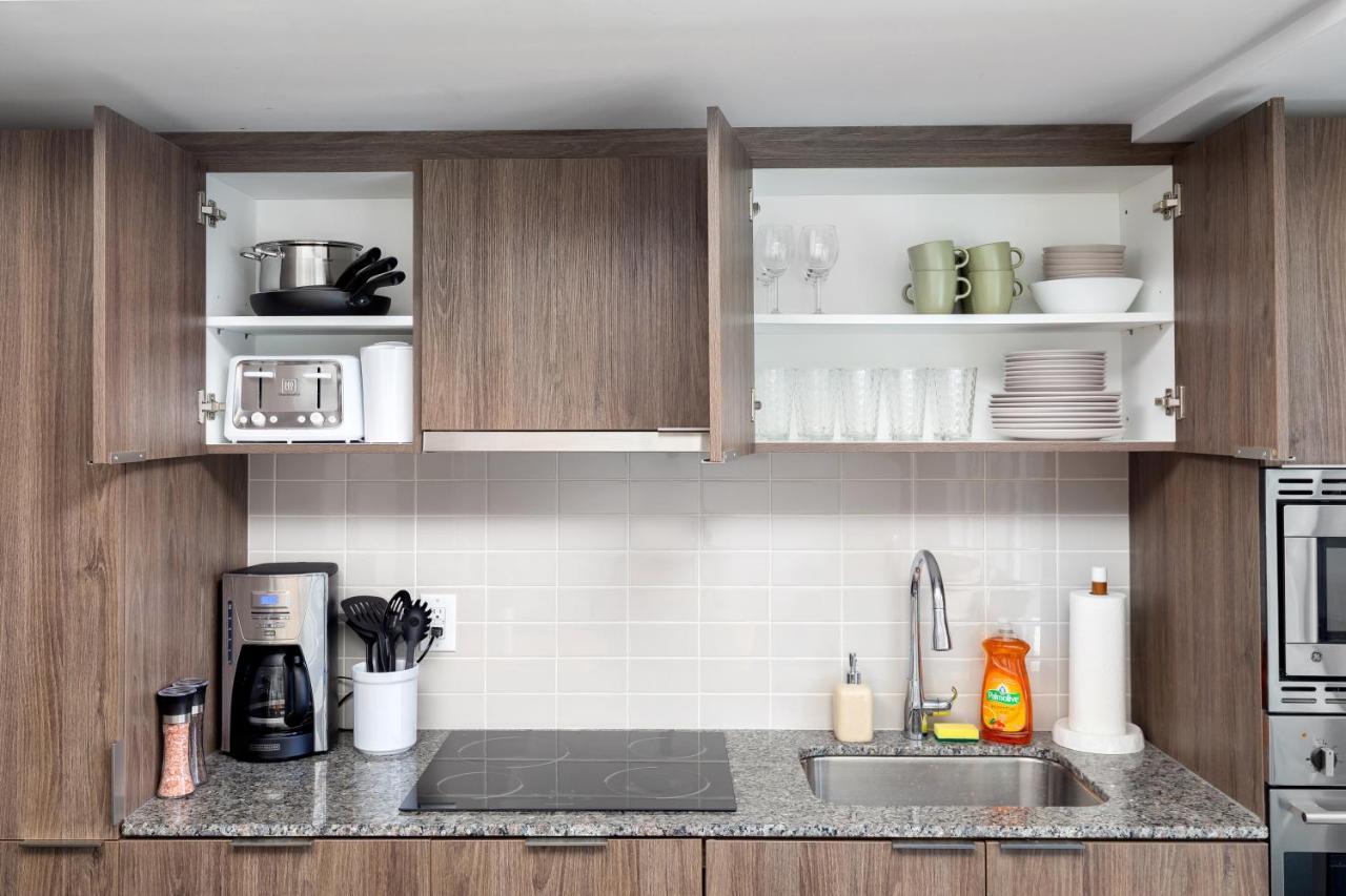 Upscale & Modern 2Bd + Den 2Ba Heart Of Downtown! Apartman Toronto Kültér fotó